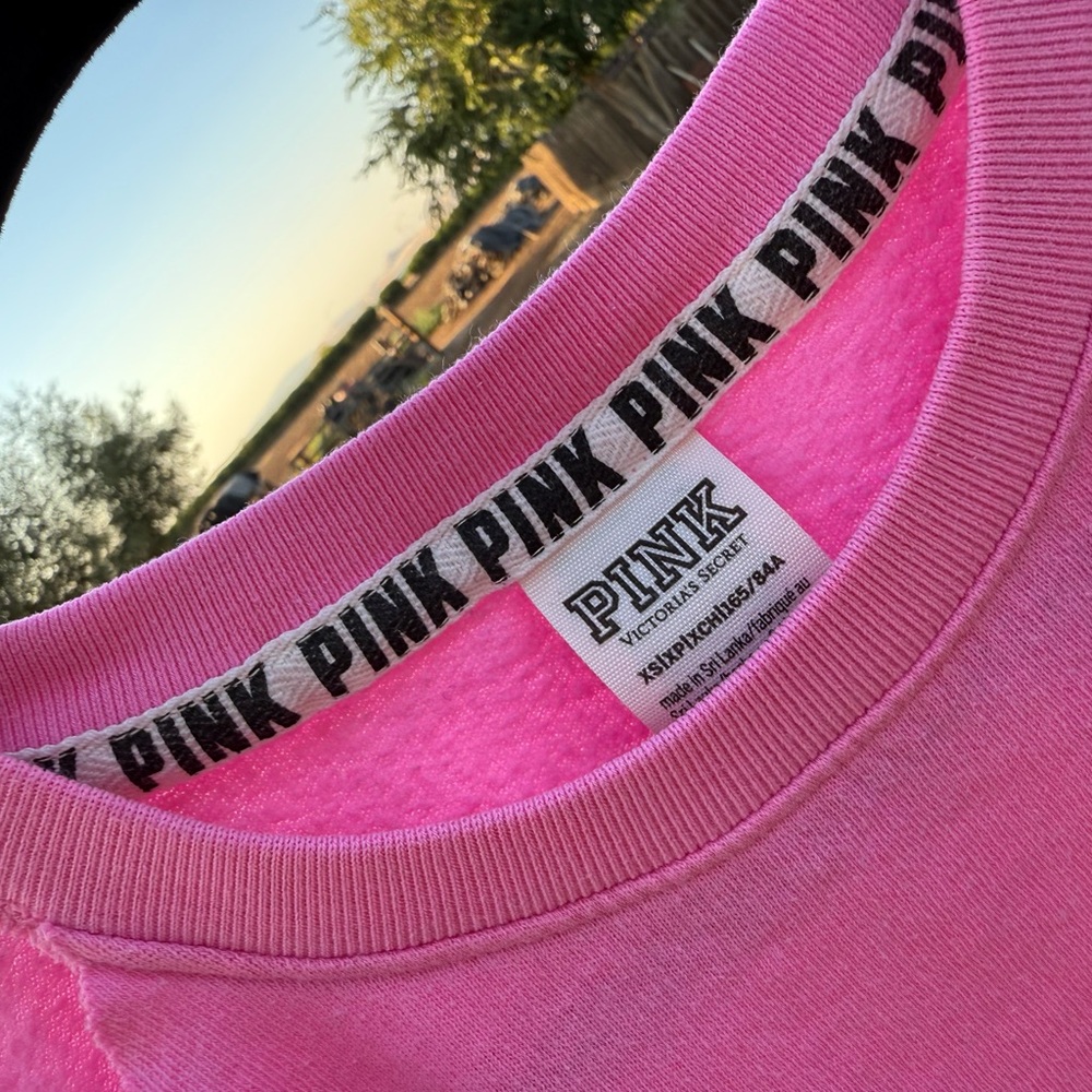 PINK - Picture 8 of 9